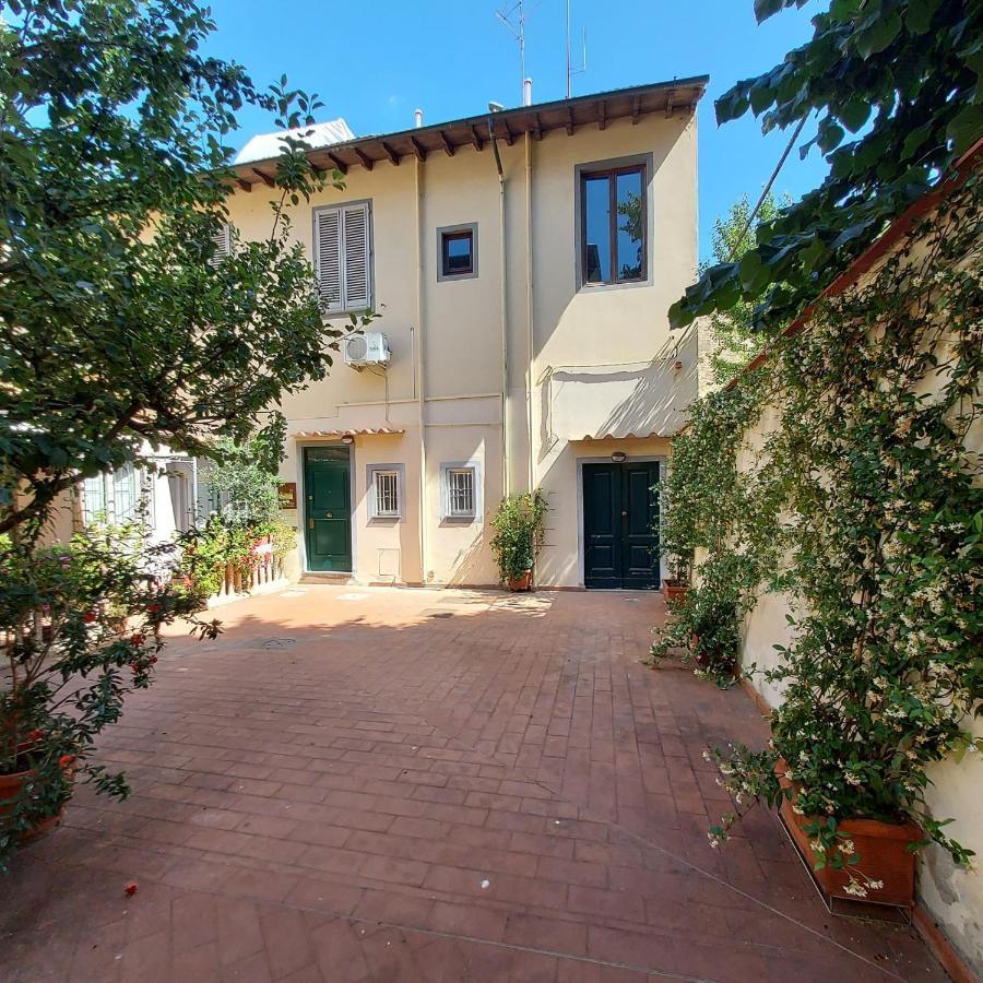 Amalia Apartment Via La Farina Firenze Esterno foto