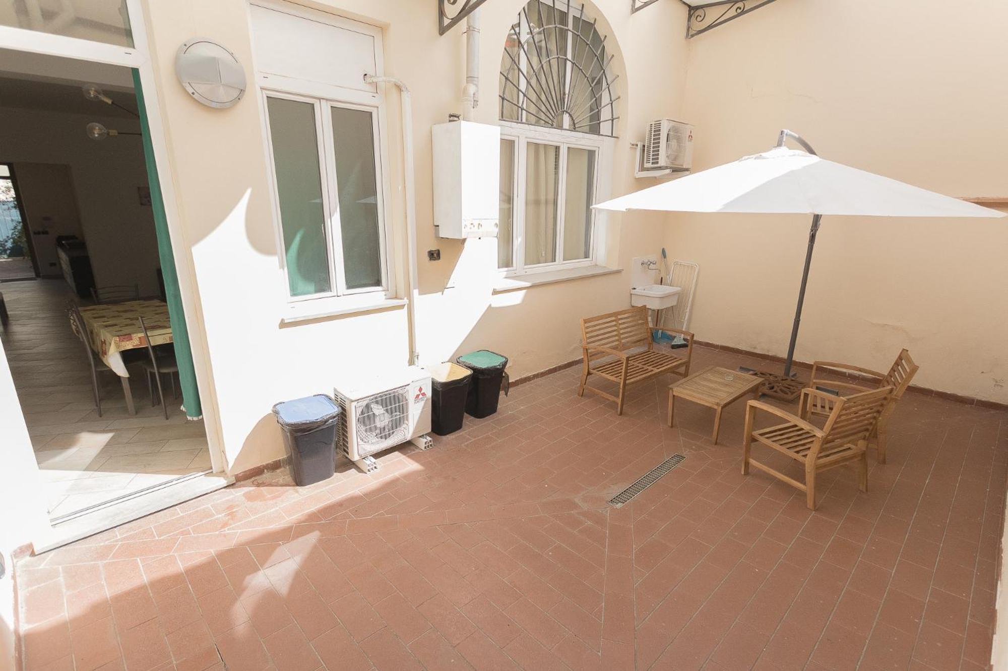 Amalia Apartment Via La Farina Firenze Esterno foto