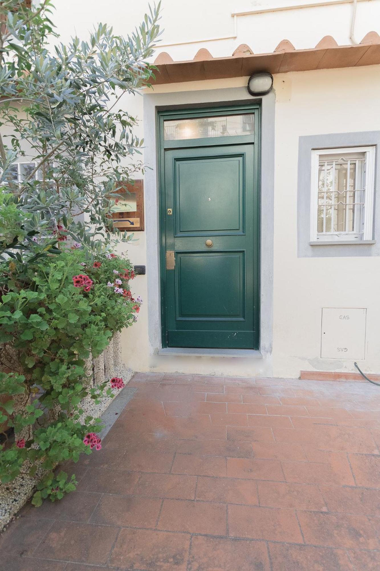 Amalia Apartment Via La Farina Firenze Esterno foto
